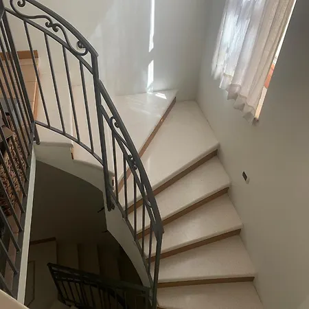 فيلة Kasakarin سيلا